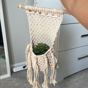 Macramé Plant Hanger